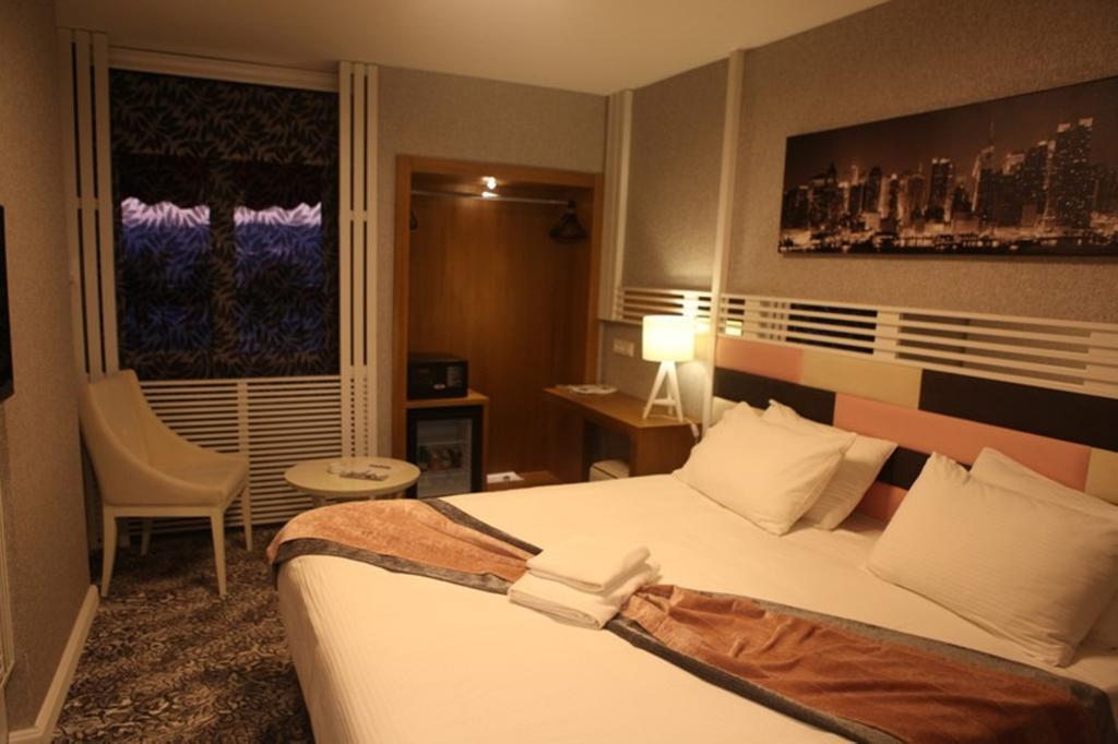 Manhattan Hotel Ankara Extérieur photo