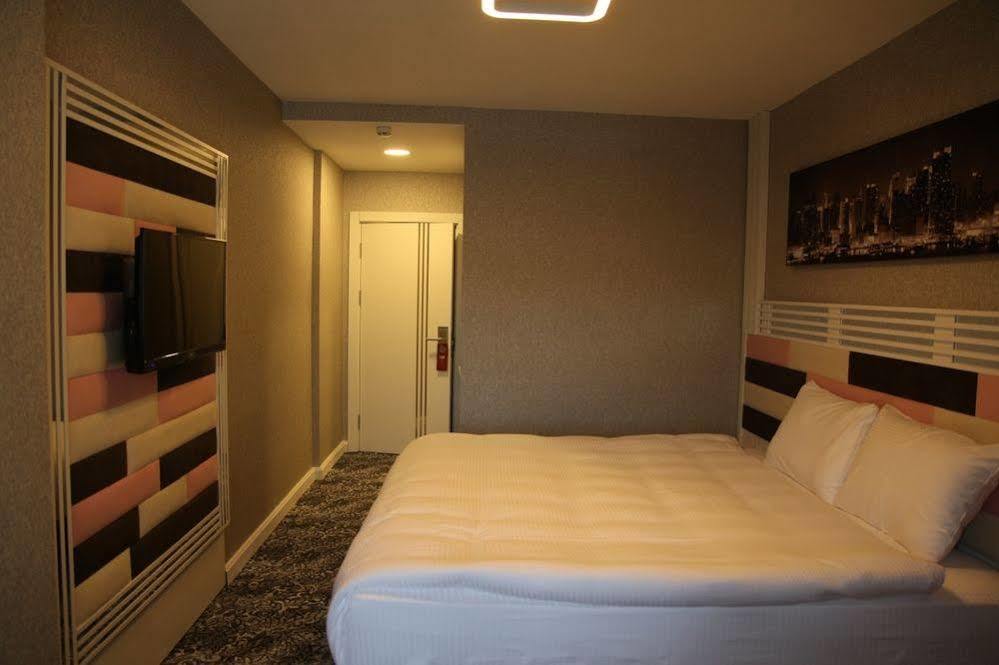 Manhattan Hotel Ankara Extérieur photo