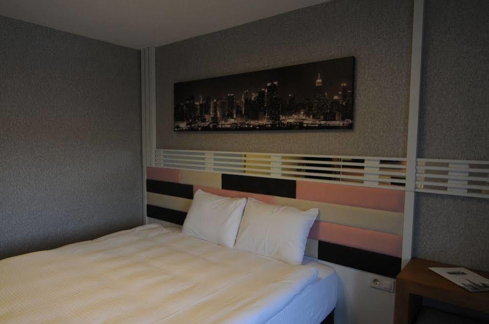 Manhattan Hotel Ankara Extérieur photo