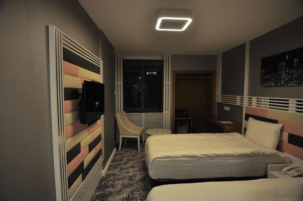 Manhattan Hotel Ankara Extérieur photo
